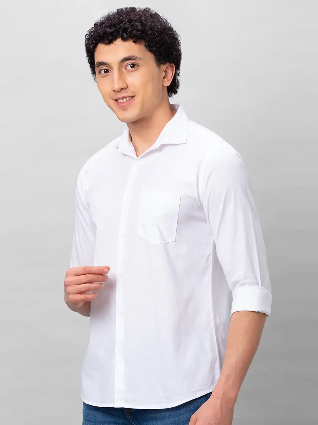 Park Avenue Men White Solid Slim Fit Cotton Shirts - Image 3