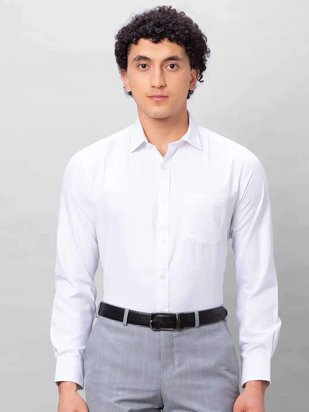 Park Avenue Men White Structure Regular Fit Cotton Blend Full Sleeve Cutaway Collar Shirt