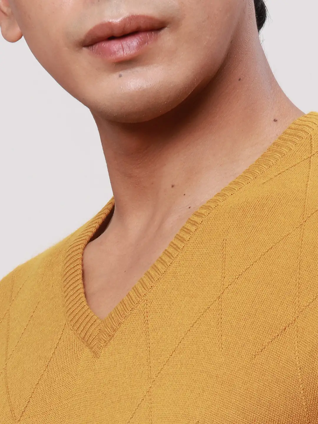 Park Avenue Men Yellow Solid Regular Acrylic Blend Full Sleeve Pullover - Image 6