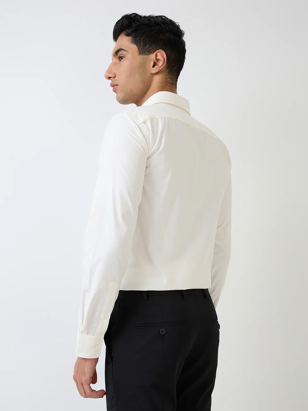 Park Avenue Men Yellow Slim Fit Solid Formal Shirt - Image 5