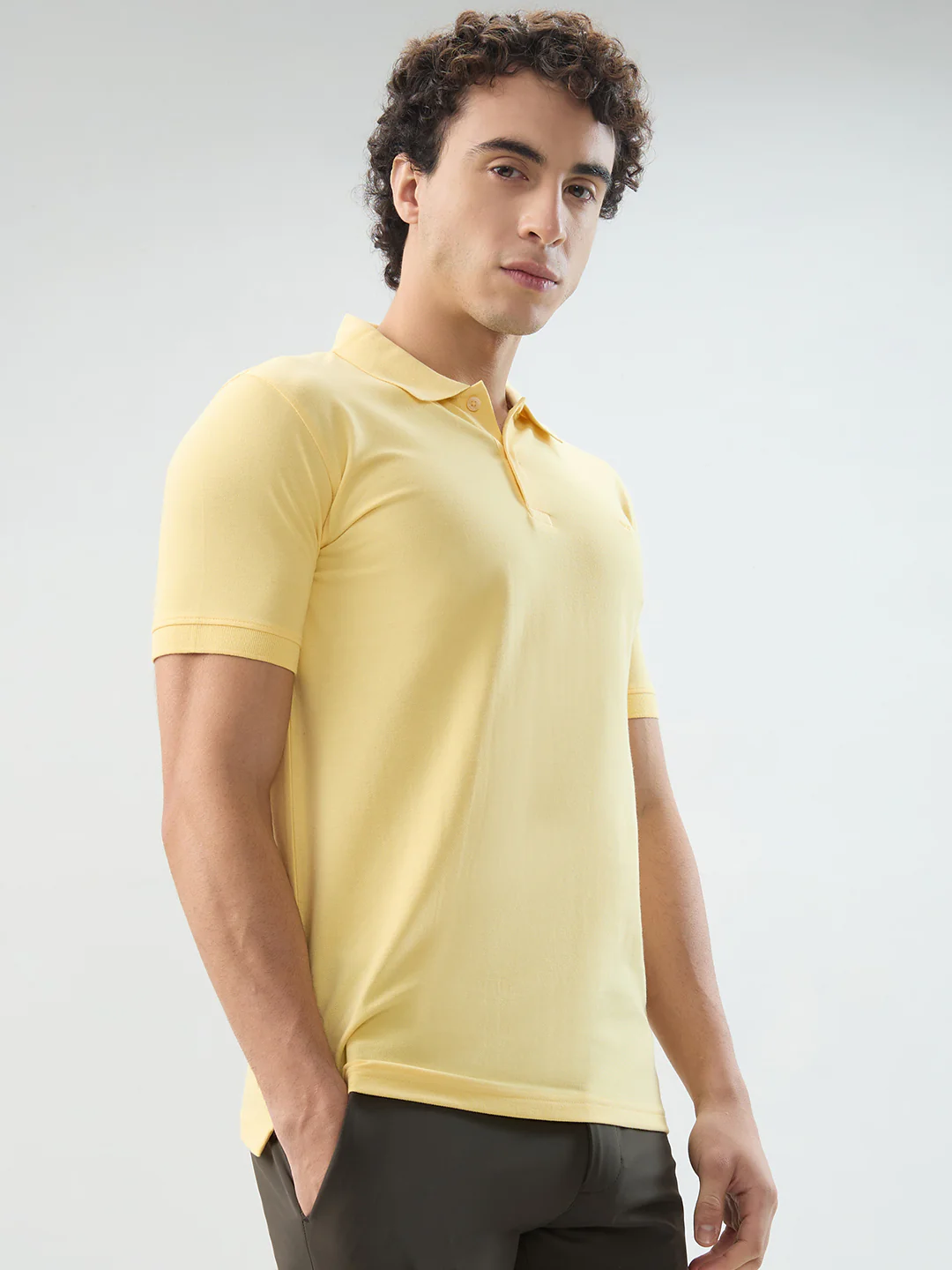 Park Avenue Men Yellow Solid Slim Fit Cotton Blend T-shirt - Image 2