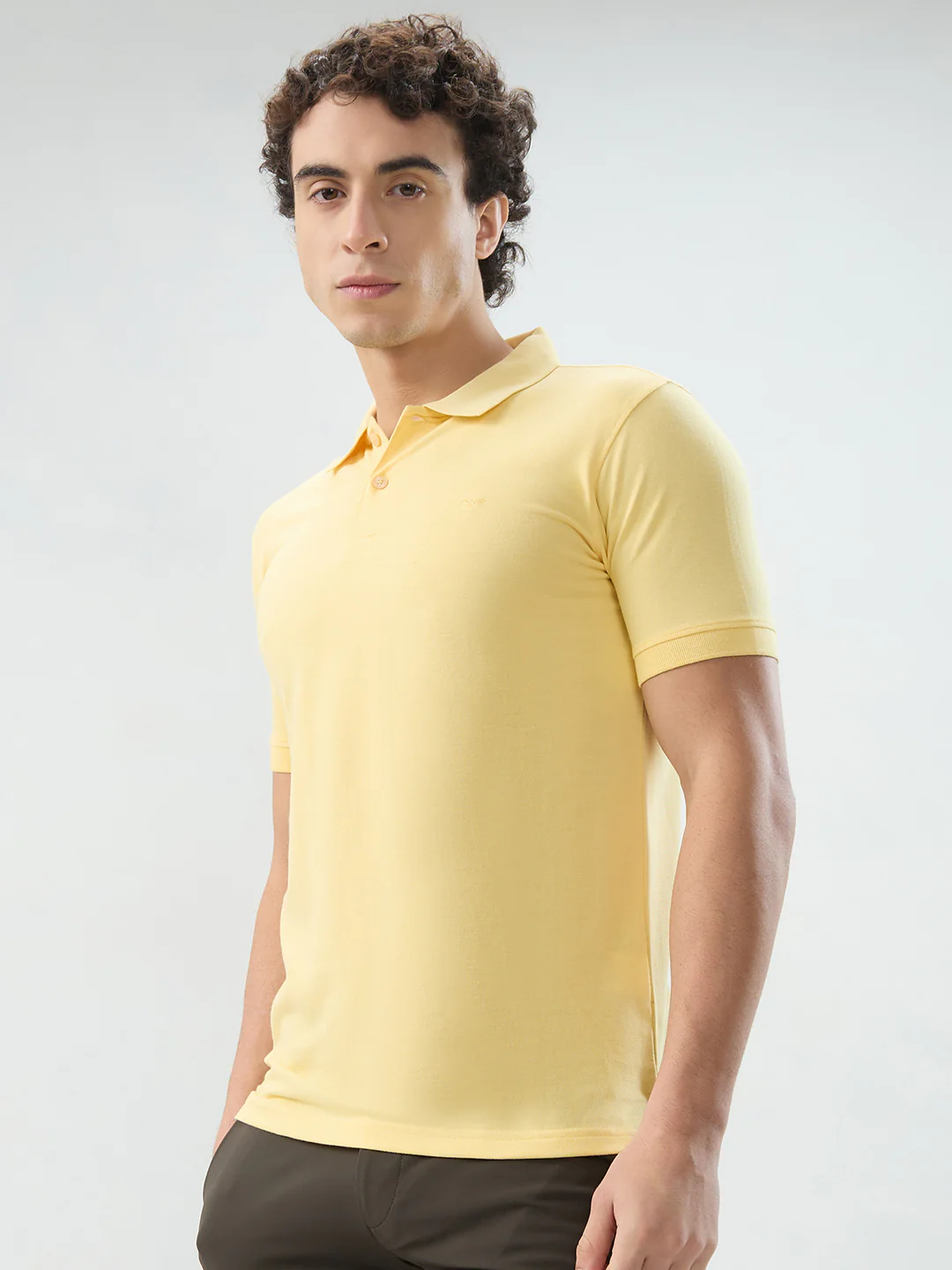 Park Avenue Men Yellow Solid Slim Fit Cotton Blend T-shirt - Image 3