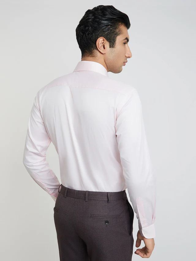 Park Avenue Pink Solid Luxus Fit Full Sleeve Cotton Shirt - Image 4