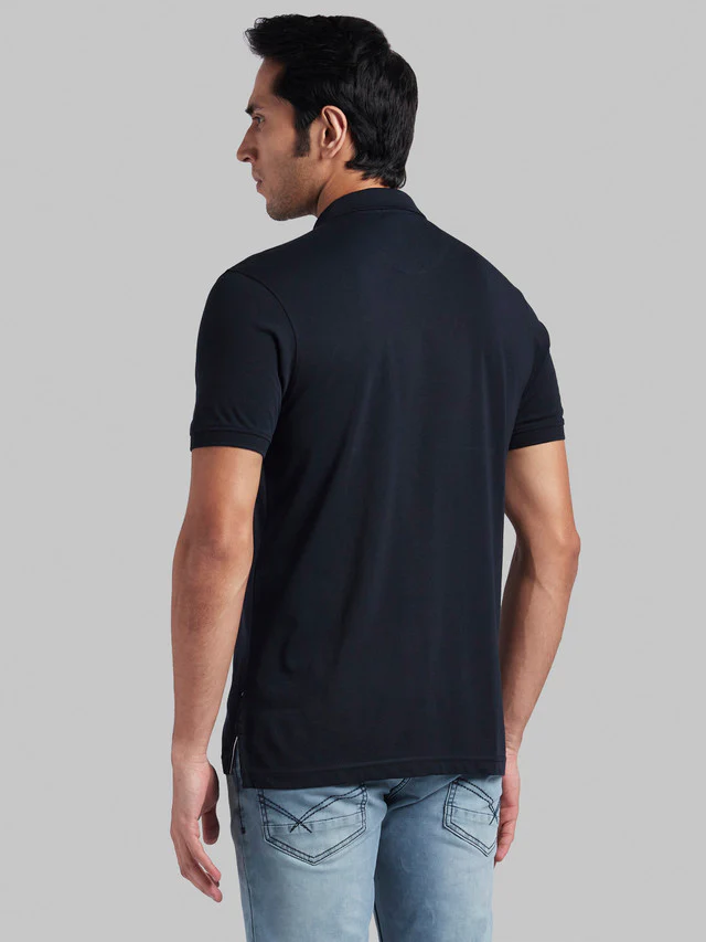 Parx Blue Solid Regular Fit Cotton T-Shirt - Image 4