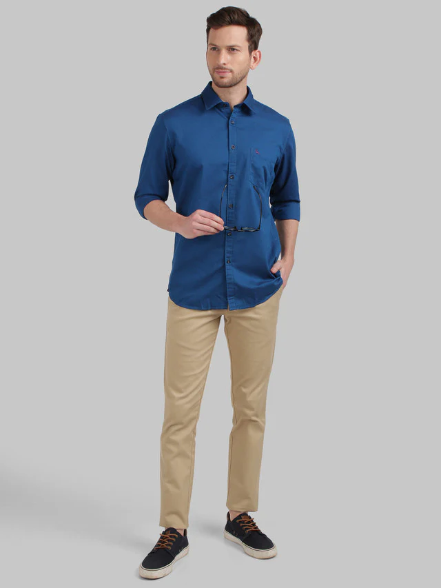 Parx Blue Solid Slim Fit Cotton Blend Casual Shirt - Image 5