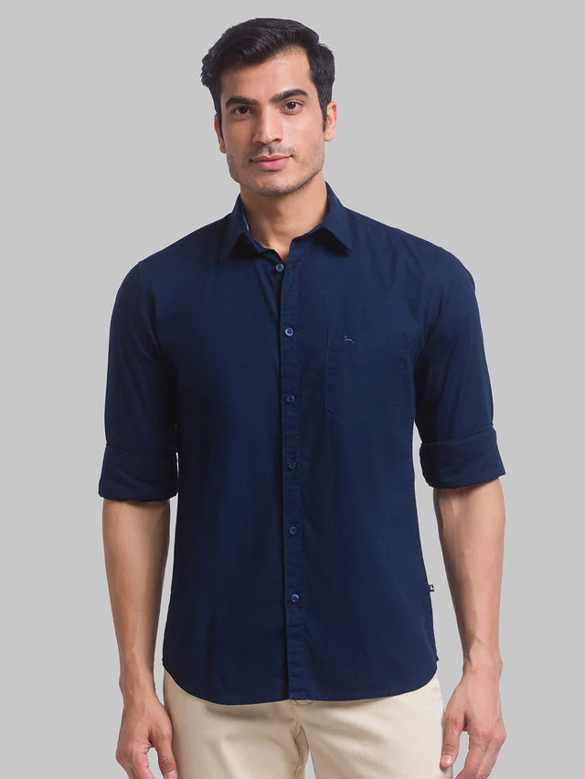 Parx Blue Solid Slim Fit Cotton Casual Shirt