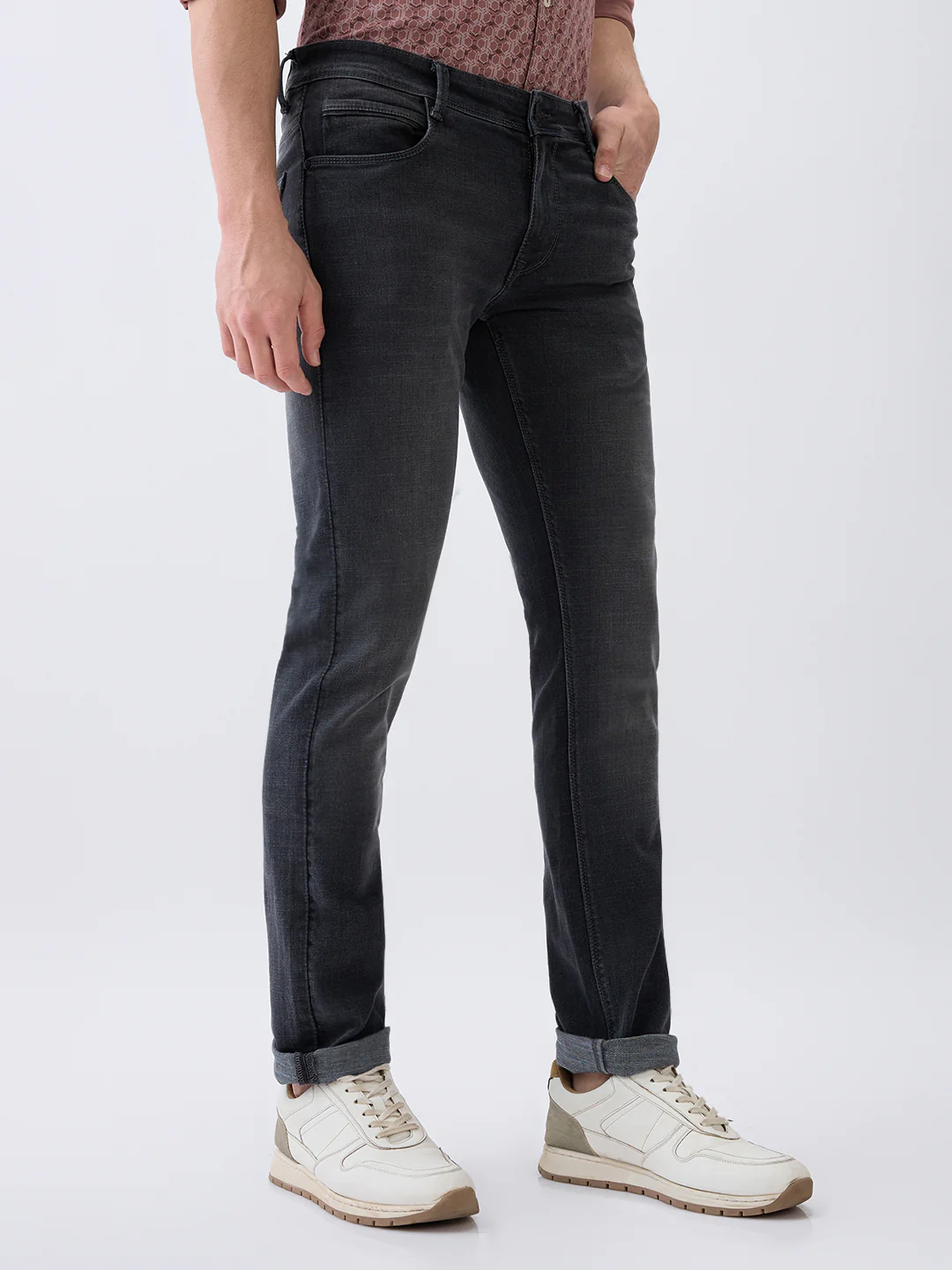 Parx Men Black Knitted Low Rise Tapered Fit Cotton Blend Jeans - Image 3