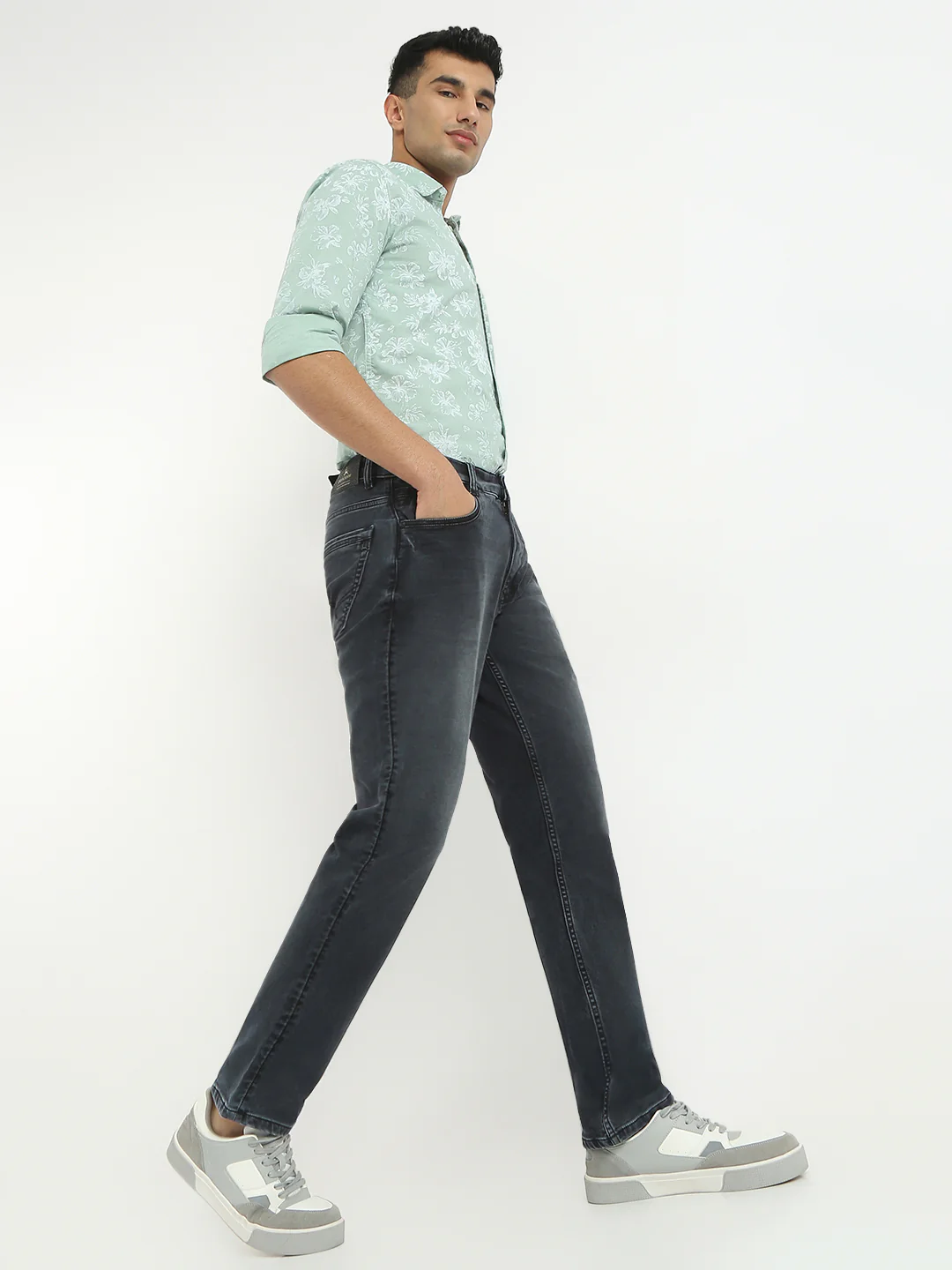 Parx Men Black Knitted Mid Rise Straight Fit Cotton Blend Jeans - Image 5