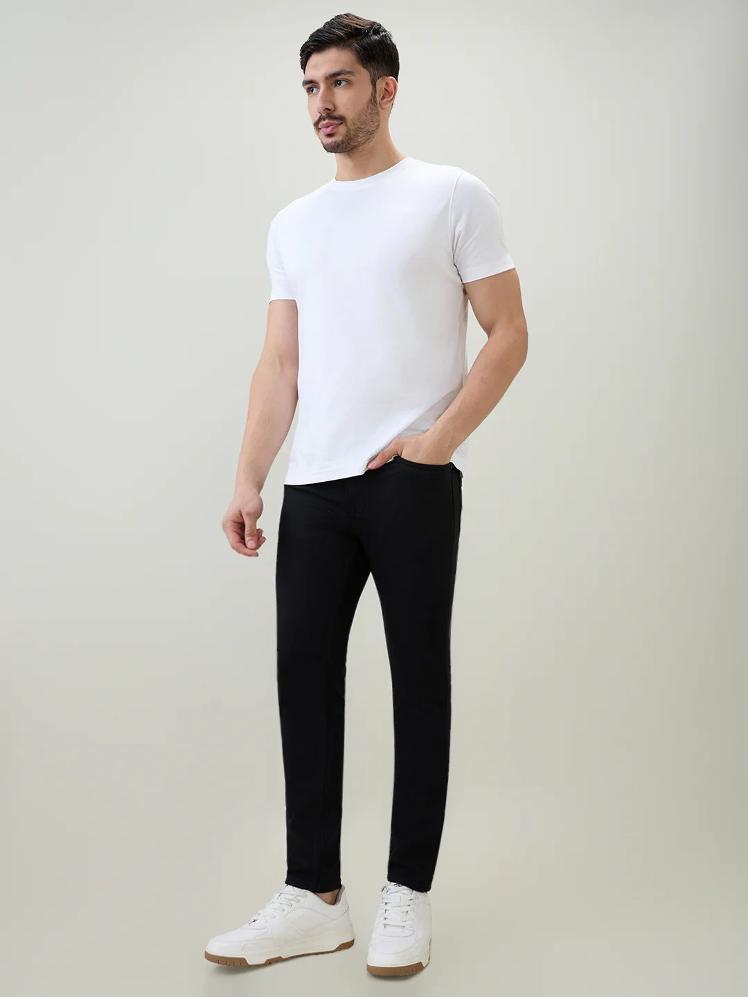 Parx Men Black Knitted Slim Tapered Fit Cotton Blend Jeans - Image 5