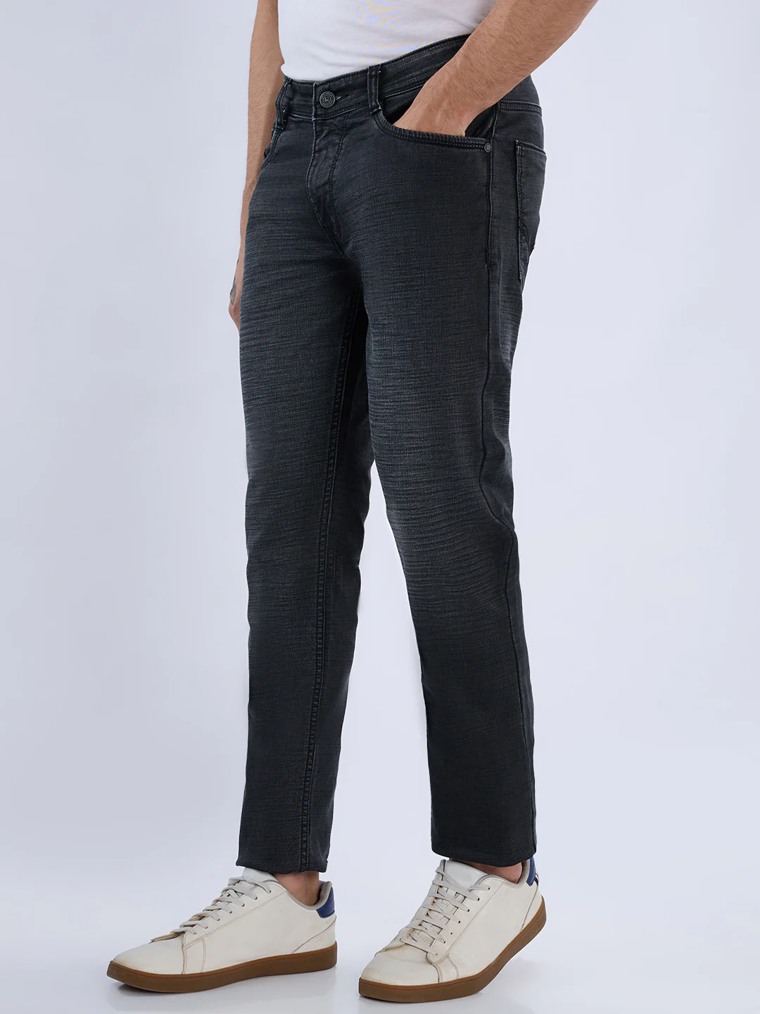 Parx Men Black Low Rise Tapered Fit Knitted Jeans - Image 3