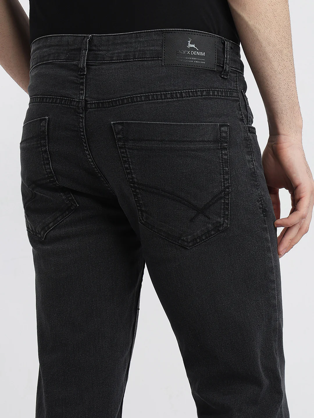 Parx Men Black Twill Low Rise Tapered Fit Cotton Blend Jeans - Image 7
