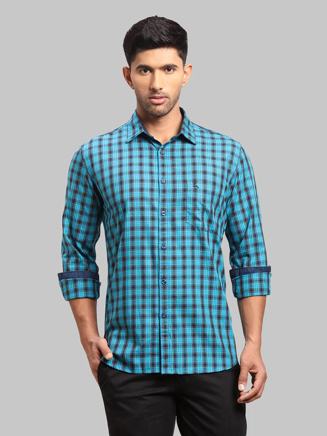 Parx Men Blue Checkered Slim Fit Full Sleeve Semi Cut Away Collar Shirt