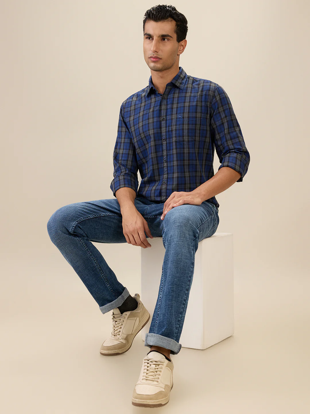 Parx Men Blue Checks Slim Fit Cotton Full Sleeve Cut Away Collar Casual Shirt - Image 6