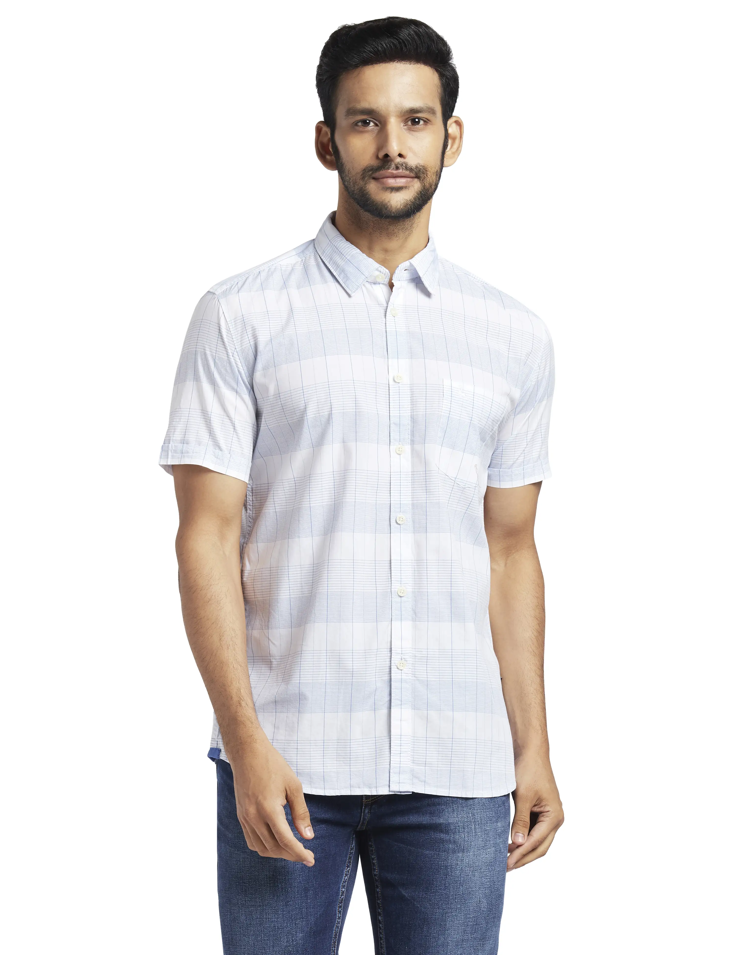 Parx Men Blue Checks Slim Fit Cotton Half Sleeve Cut Away Collar Shirt