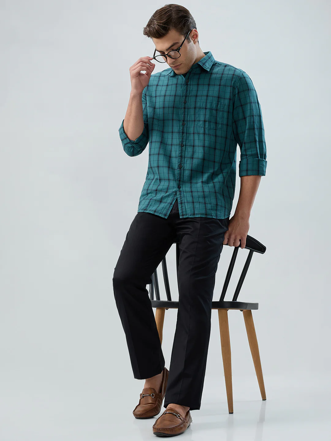 Parx Men Blue Checks Slim Fit Cotton Shirt - Image 7