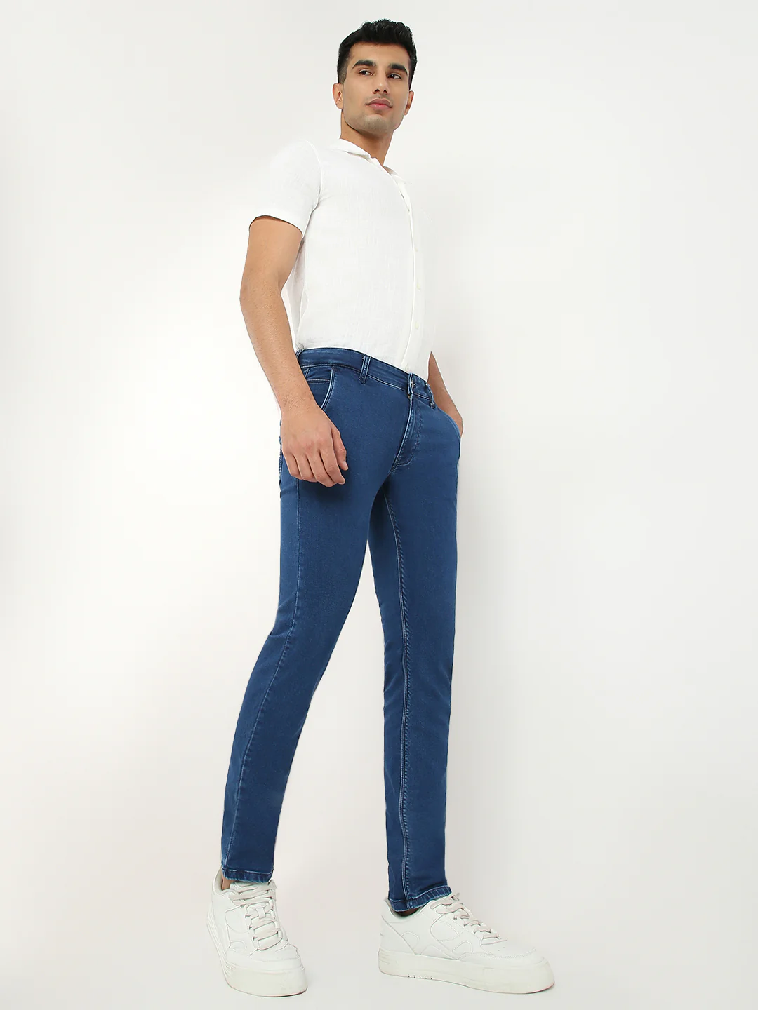 Parx Men Blue Knitted Low Rise Tapered Fit Cotton Blend Jeans - Image 5