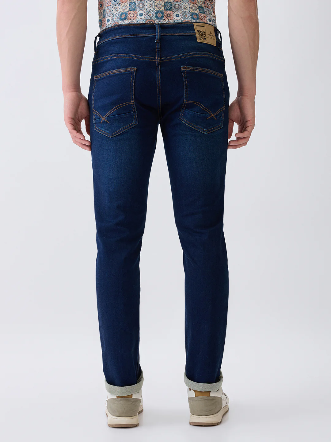 Parx Men Blue Knitted Low Rise Tapered Fit Cotton Blend Jeans - Image 4