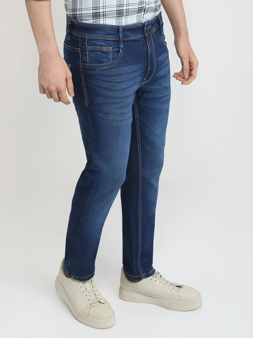 Parx Men Blue Knitted Low Rise Tapered Fit Cotton Blend Jeans - Image 3