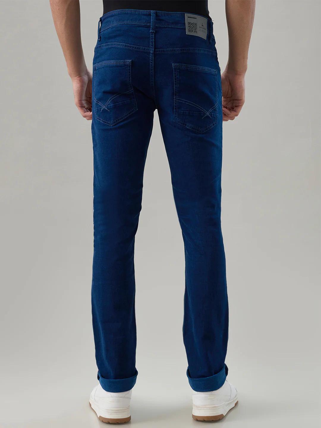 Parx Men Blue Knitted Low Rise Tapered Fit Cotton Blend Jeans - Image 4