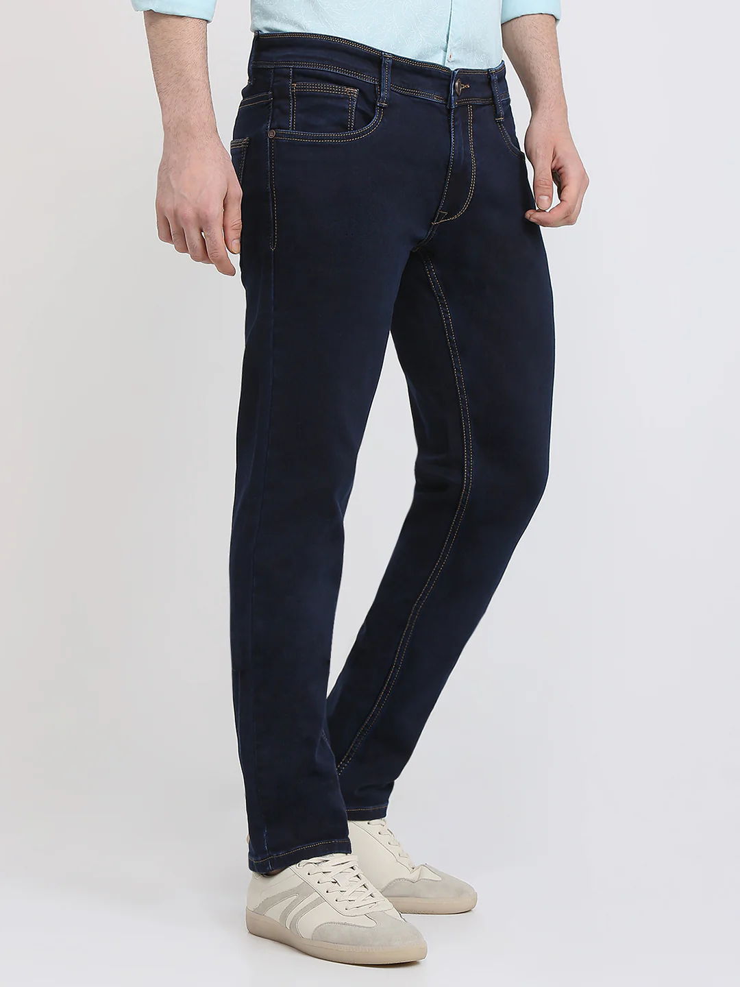 Parx Men Blue Knitted Low Rise Tapered Fit Cotton Blend Jeans - Image 3