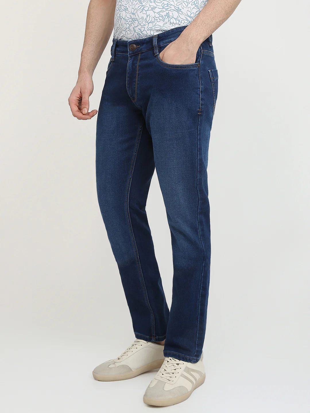 Parx Men Blue Knitted Low Rise Tapered Fit Cotton Blend Jeans - Image 2