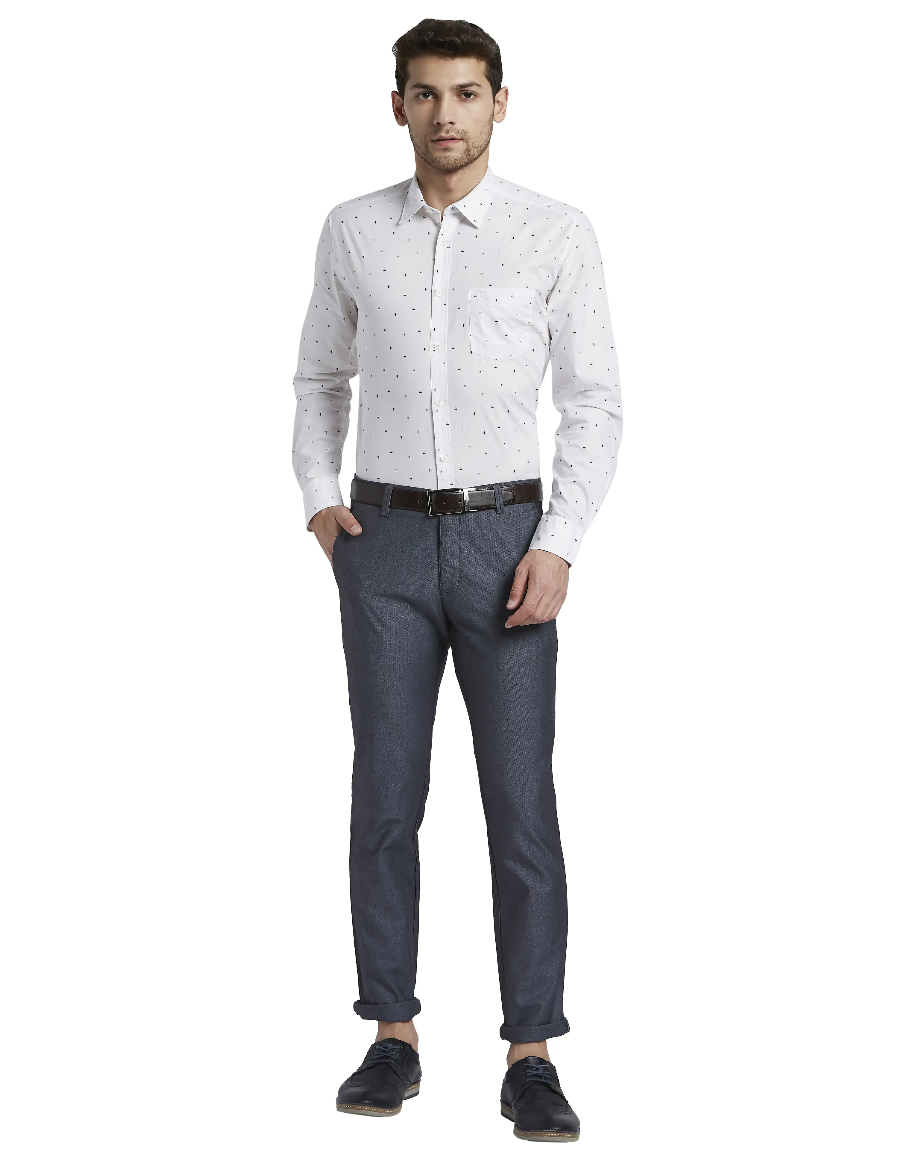Parx Men Blue Low Rise Tapered Fit Yarn Dyed Cotton Blend Trousers - Image 5