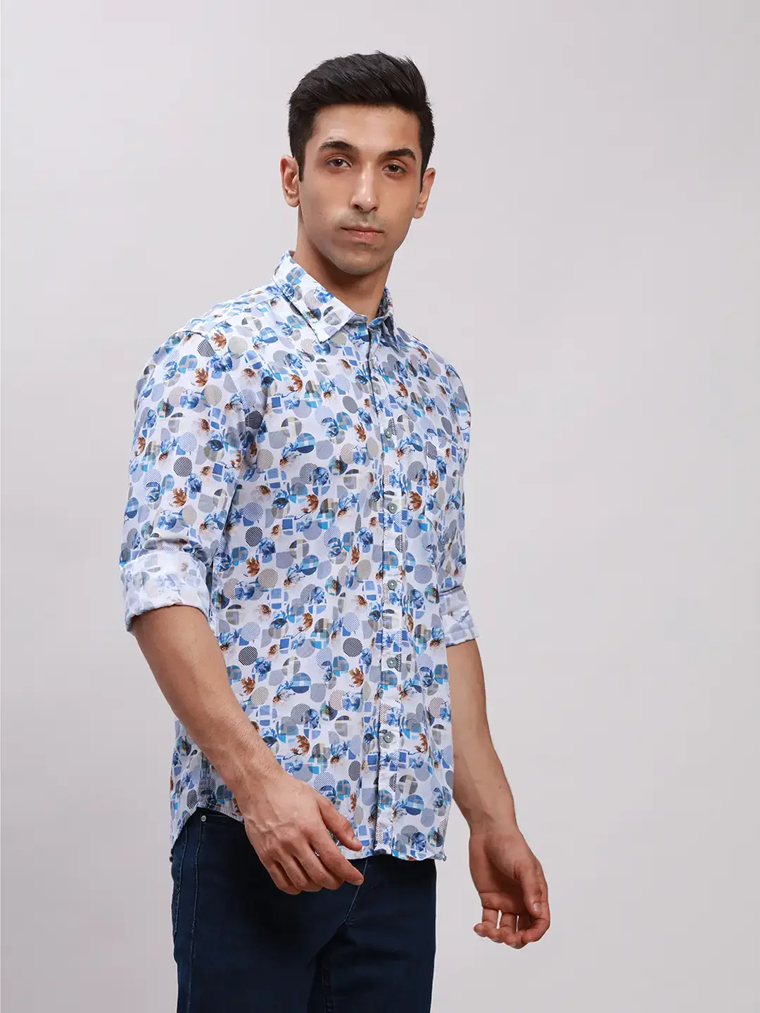 Parx Men Blue Printed Slim Fit Cotton Blend Full Sleeve Cut Away Collar Shirt - Image 2