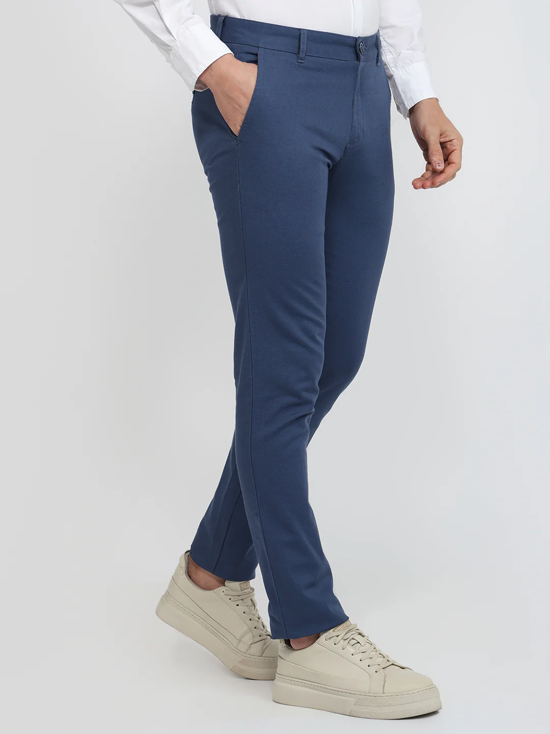 Parx Men Blue Solid Low Rise Tapered Fit Cotton Blend Trouser - Image 3