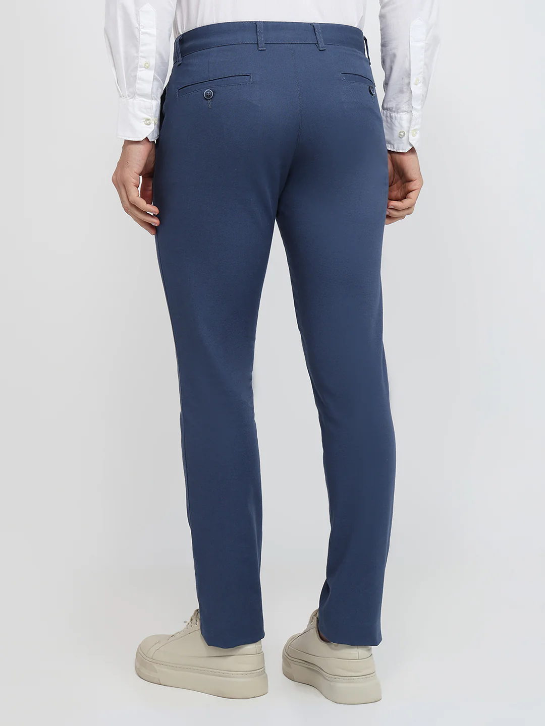 Parx Men Blue Solid Low Rise Tapered Fit Cotton Blend Trouser - Image 4