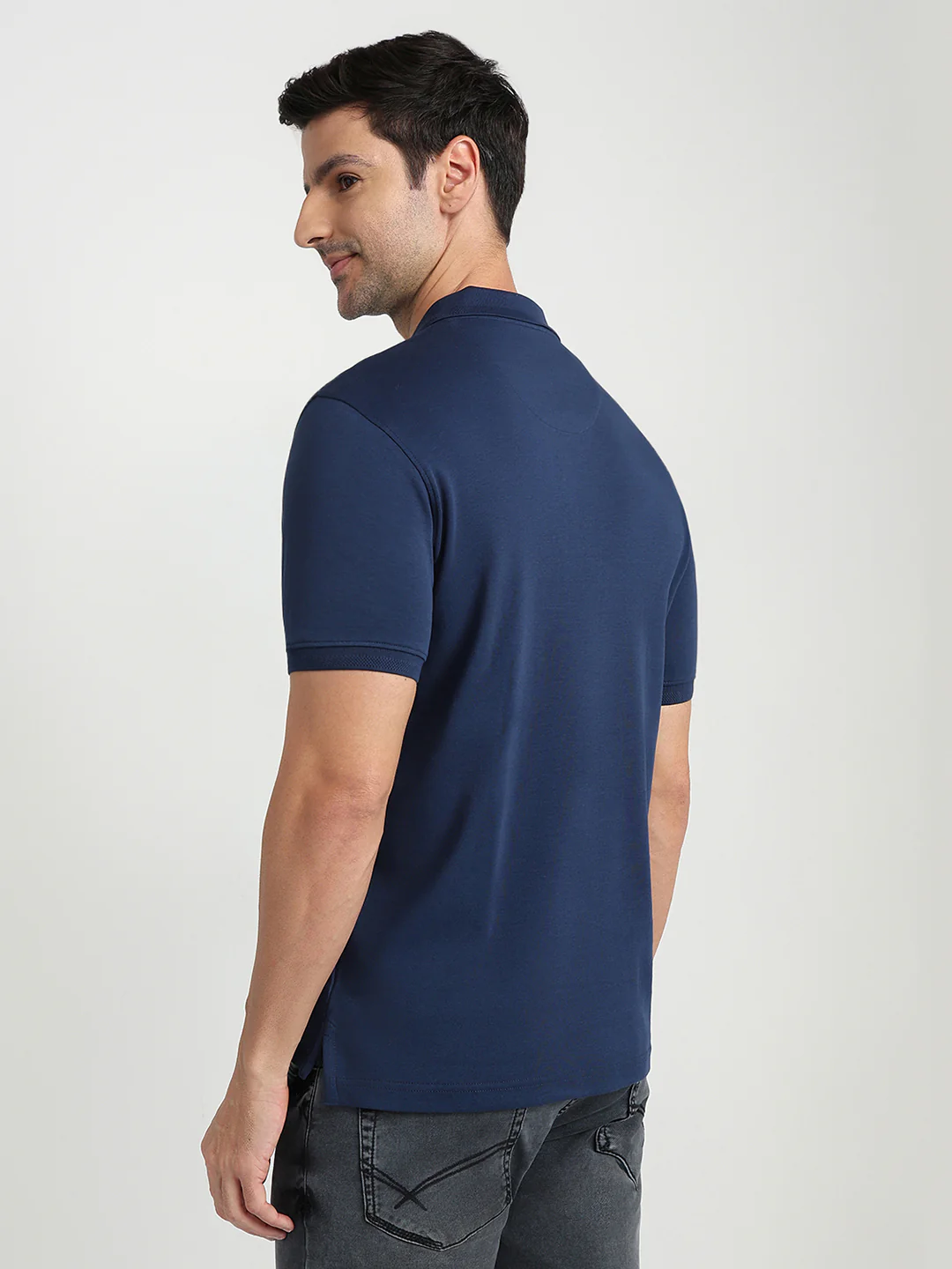 Parx Men Blue Solid Regular Fit Cotton Half Sleeve T-Shirt - Image 4