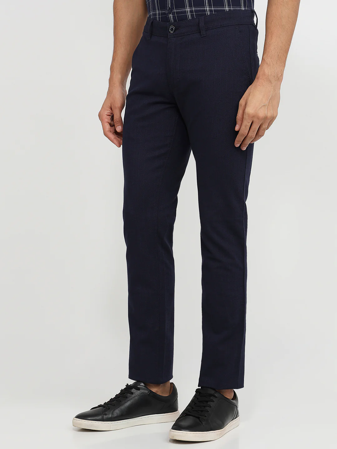 Parx Men Blue Yarn Dyed Low Rise Tapered Cotton Blend Trouser - Image 2