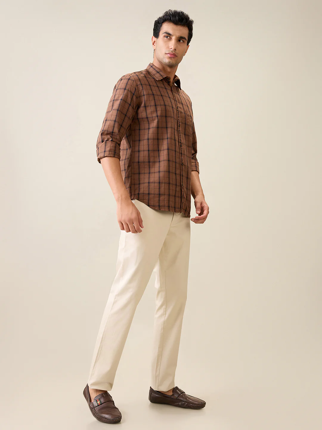 Parx Men Brown Solid-Dobby Low Rise Tapered Fit Cotton Blend Trouser - Image 5