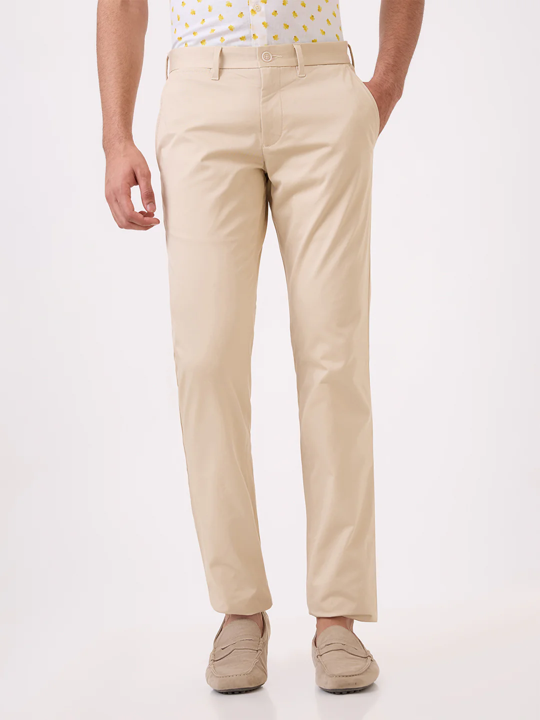 Parx Men Brown Solid Low Rise Tapered Fit Cotton Blend Trouser