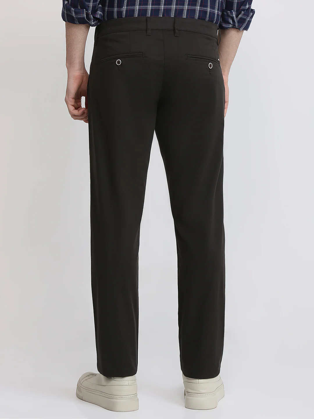 Parx Men Brown Solid Slim Tapered Fit Cotton Blend Trouser - Image 4