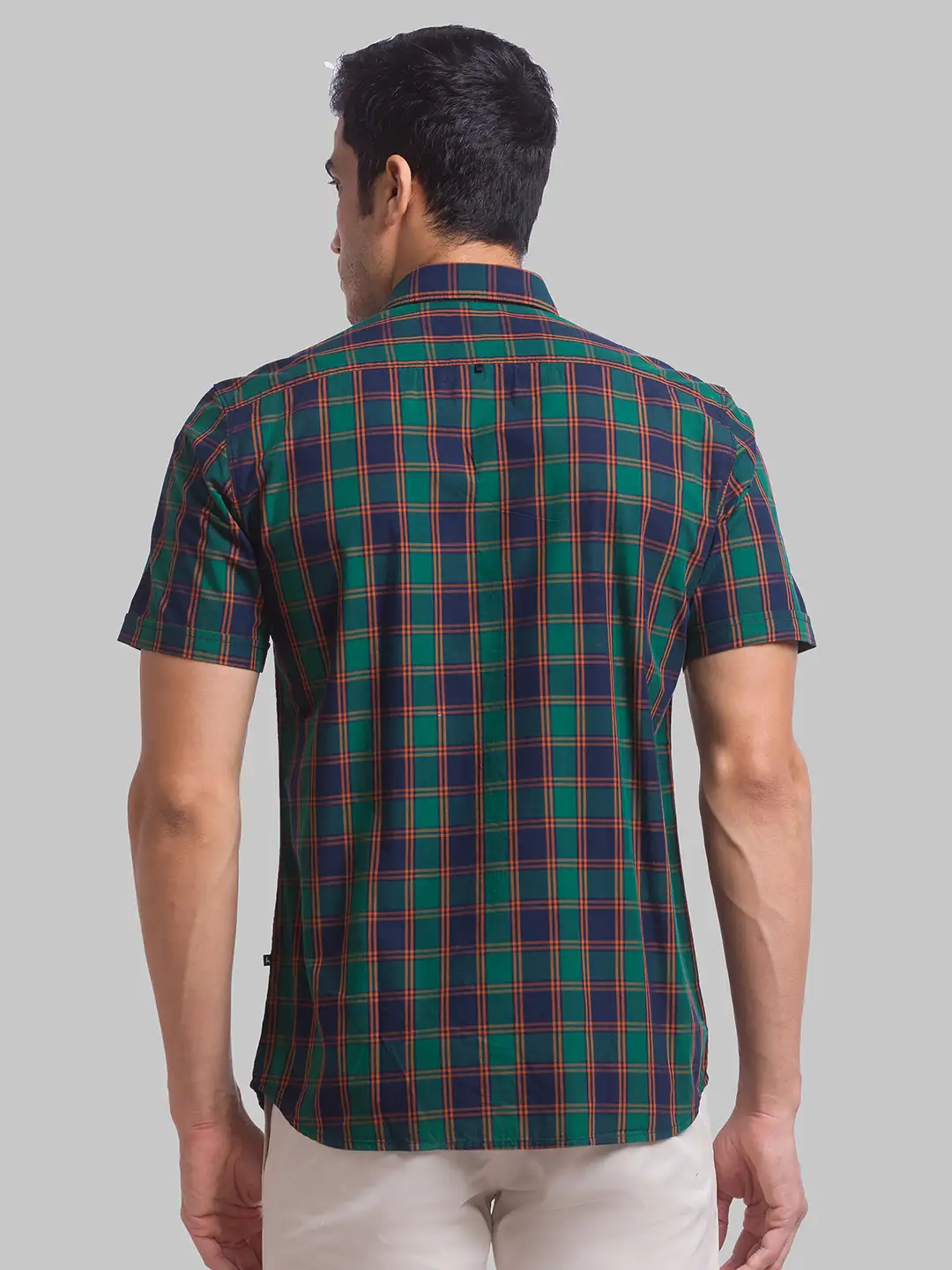 Parx Men Green Checks Slim Fit Cotton Half Sleeve Cutaway Collar Shirt - Image 4
