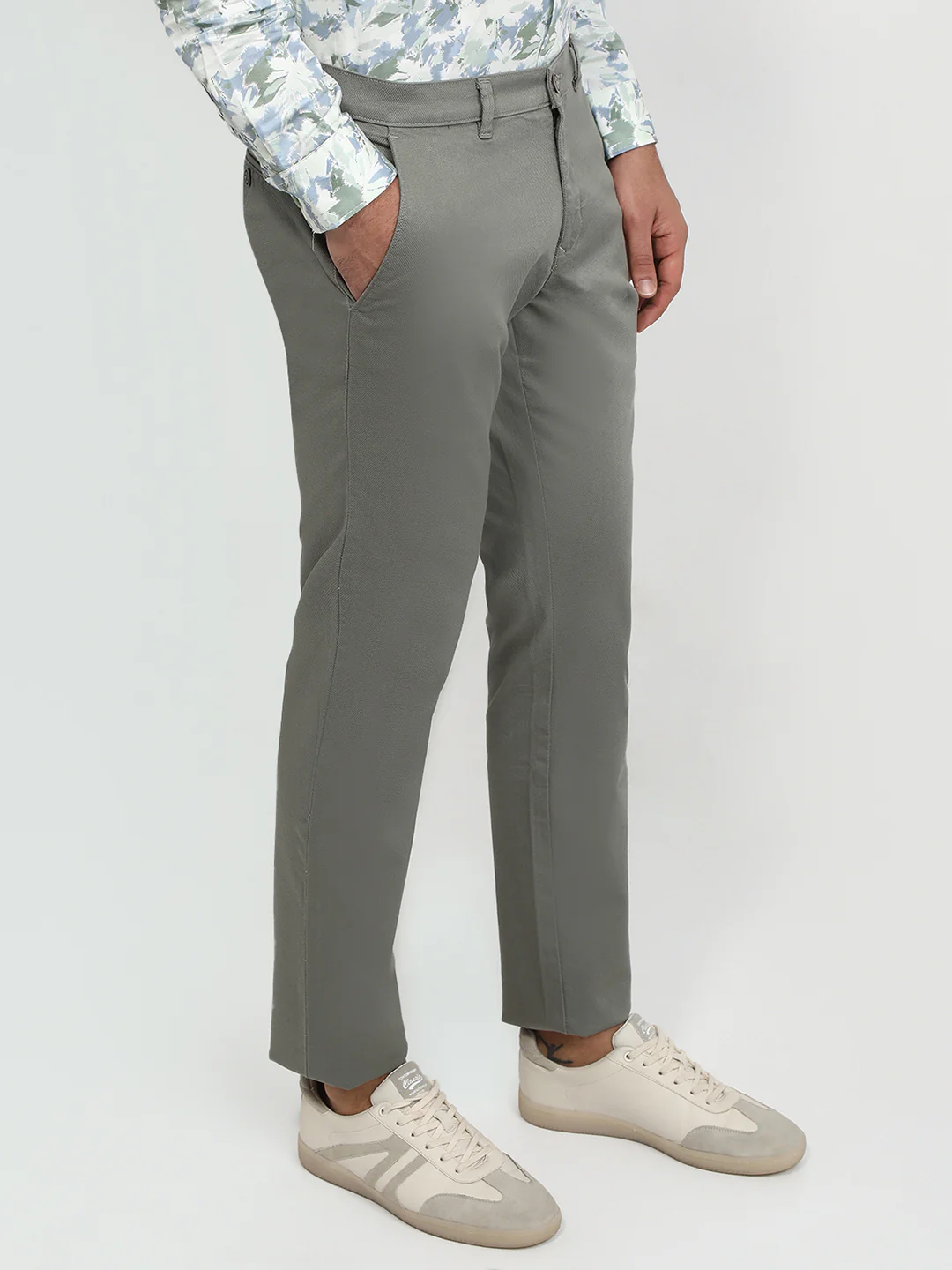 Parx Men Green Dobby Low Rise Tapered Fit Cotton Blend Trouser - Image 3