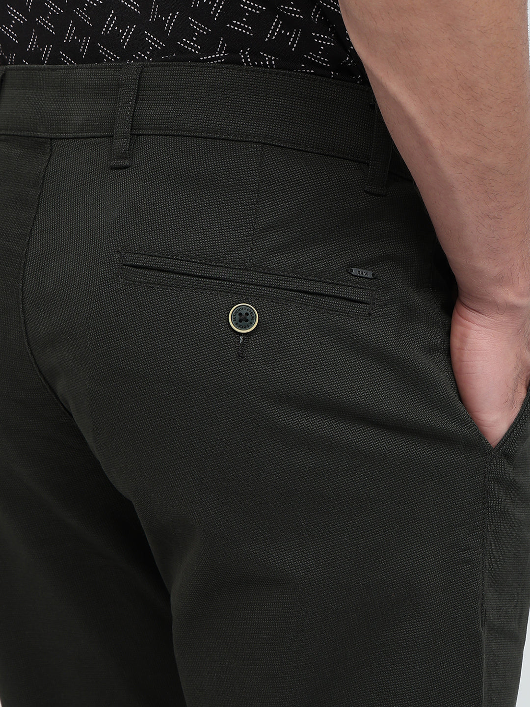 Parx Men Green Dobby Low Rise Tapered Fit Cotton Blend Trouser - Image 7