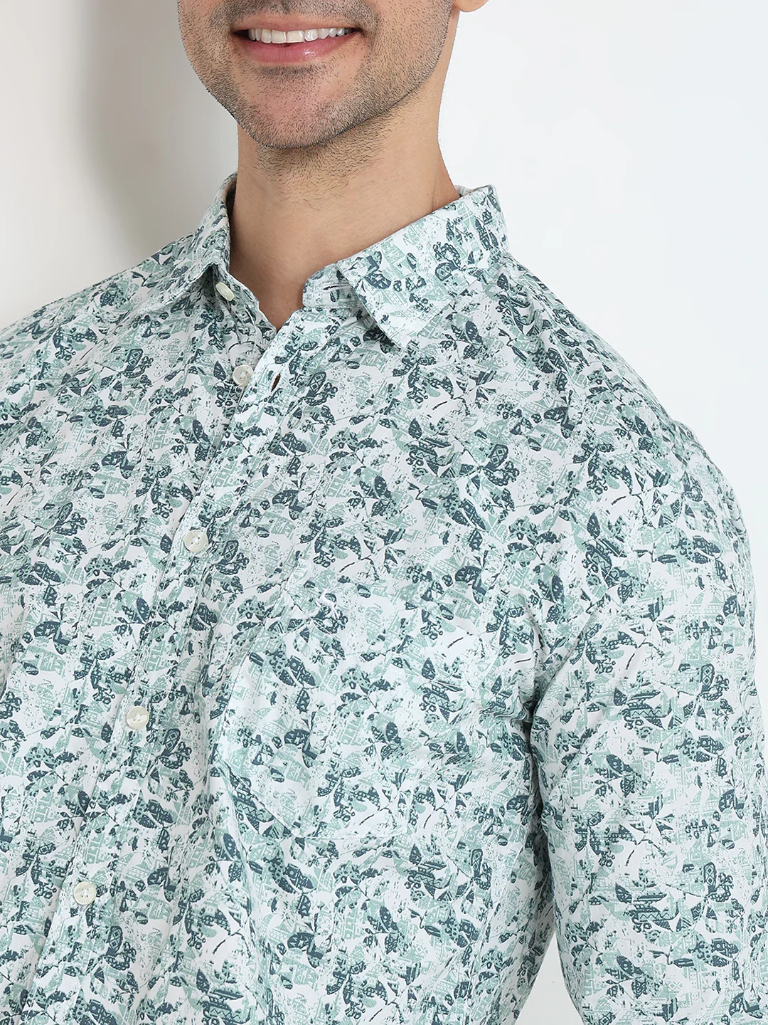 Parx Men Green Print Slim Fit Cotton Shirt - Image 6