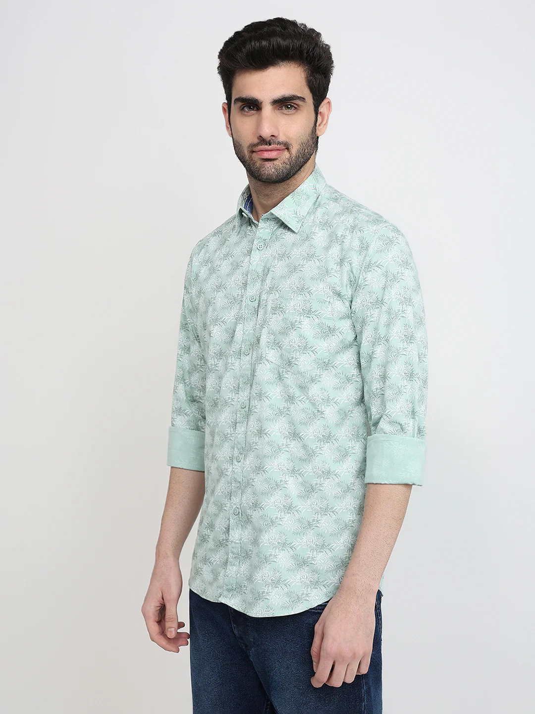 Parx Men Green Printed Slim Fit Cotton Blend Full Sleeve Cut Away Collar Casual Shirt - Image 2