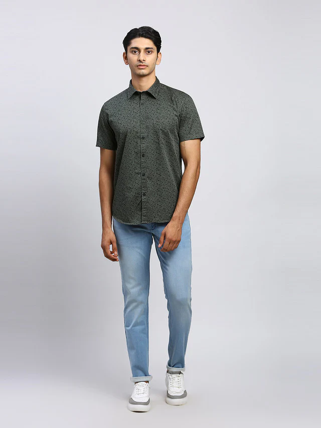 Parx Men Green Printed Slim Fit Half Sleeve Semi Cut Away Collar Shirt - Image 5