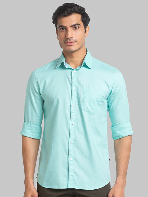 Parx Men Green Slim Fit Solid Full Sleeve Cutaway Collar Shirt