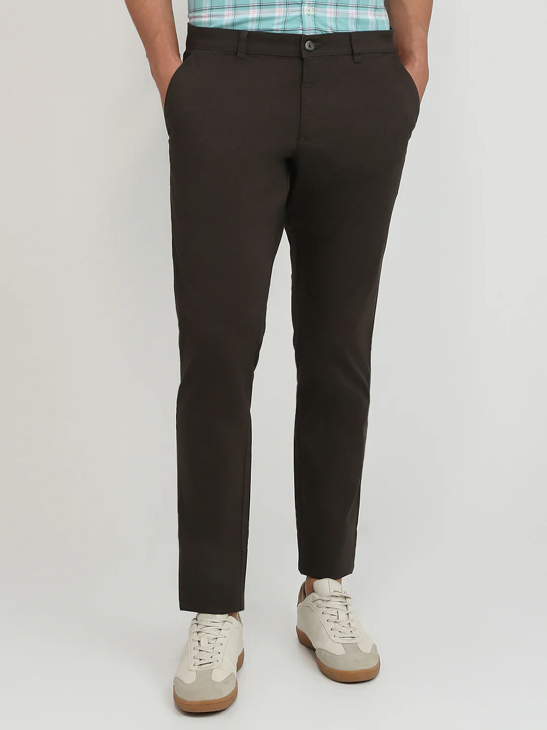 Parx Men Green Solid-Dobby Low Rise Tapered Fit Cotton Blend Trouser