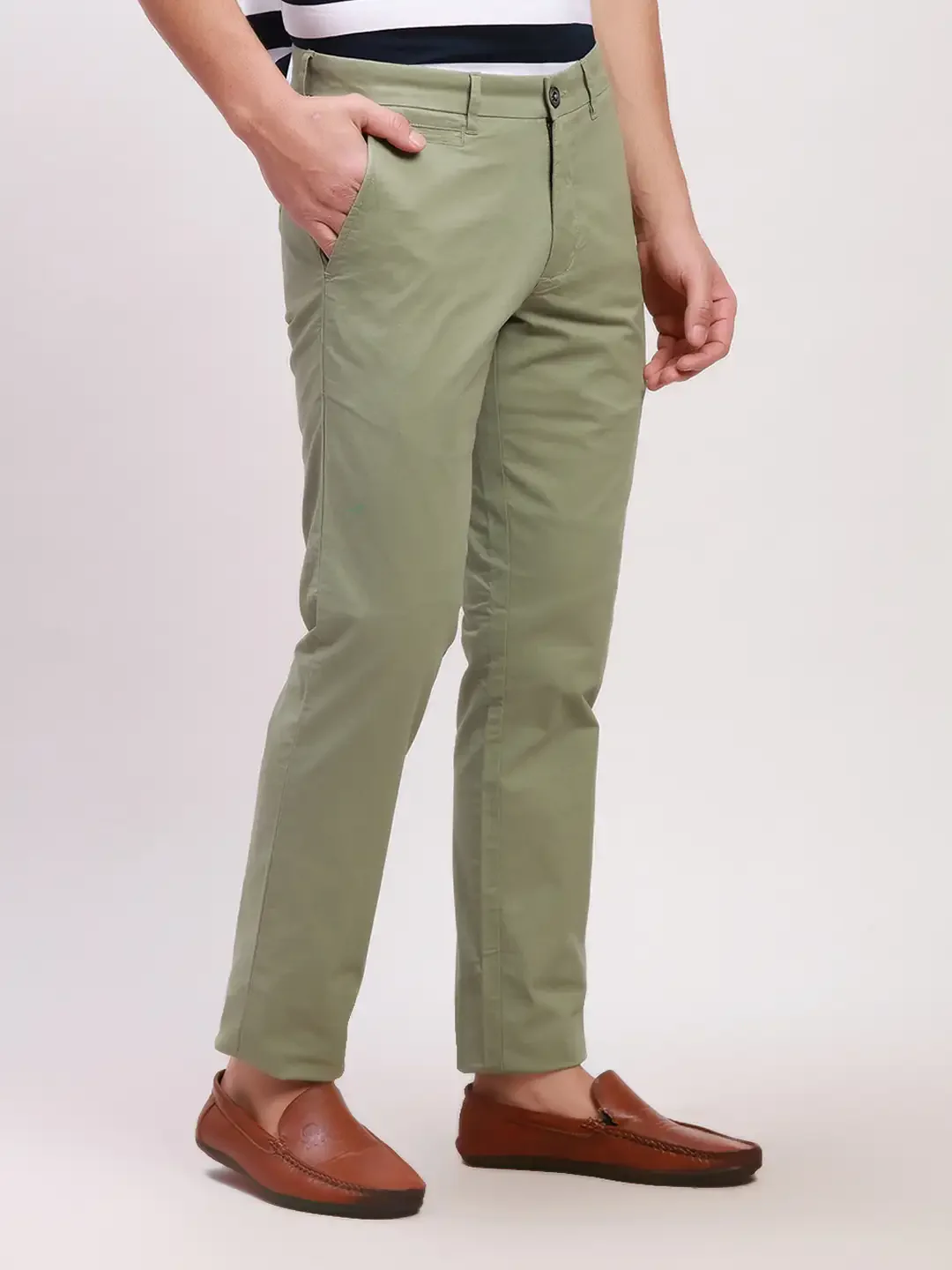 Parx Men Green Solid Lrt Cotton Blend Trousers - Image 2