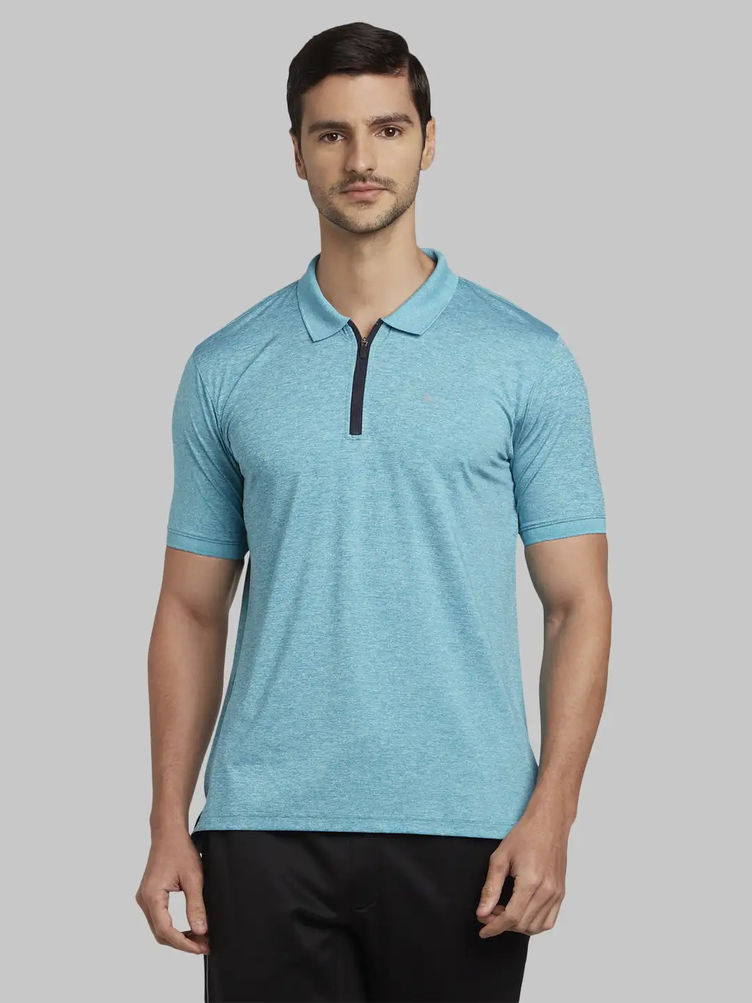 Parx Men Green Solid Regular Fit Polyester T-Shirt