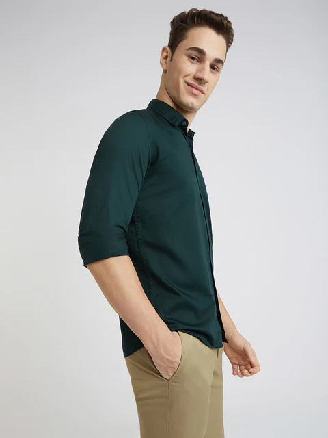 Parx Men Green Solid Slim Fit Cotton Blend Shirt - Image 2