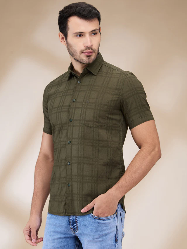 Parx Men Green Solid Slim Fit Cotton Casual Shirt - Image 3