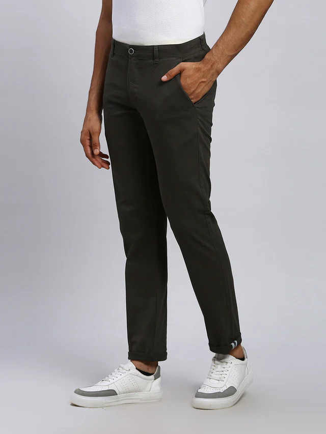 Parx Men Green Solid Tapered Fit Trouser - Image 3