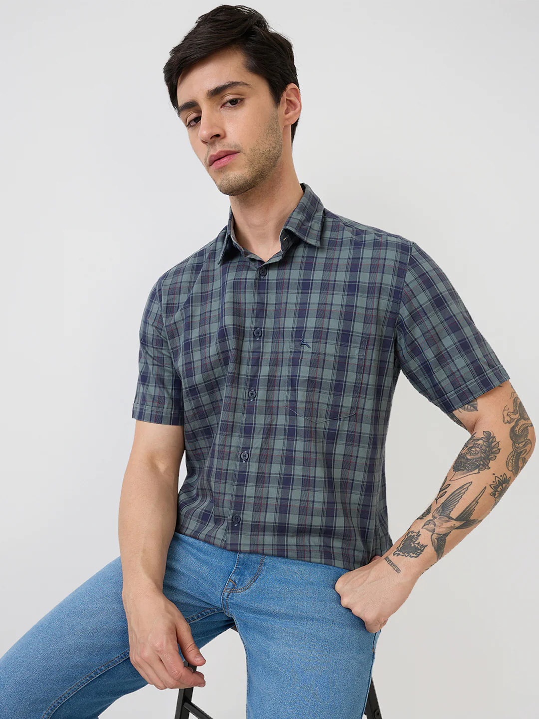 Parx Men Grey Checks Slim Fit Cotton Casual Shirt