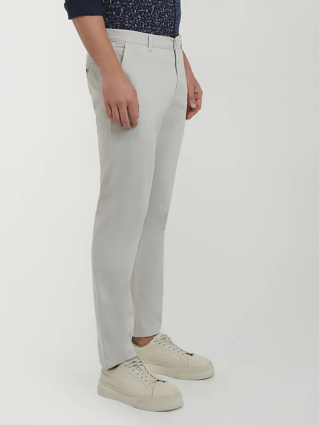 Parx Men Grey Solid-Dobby Low Rise Tapered Fit Cotton Blend Trouser - Image 3