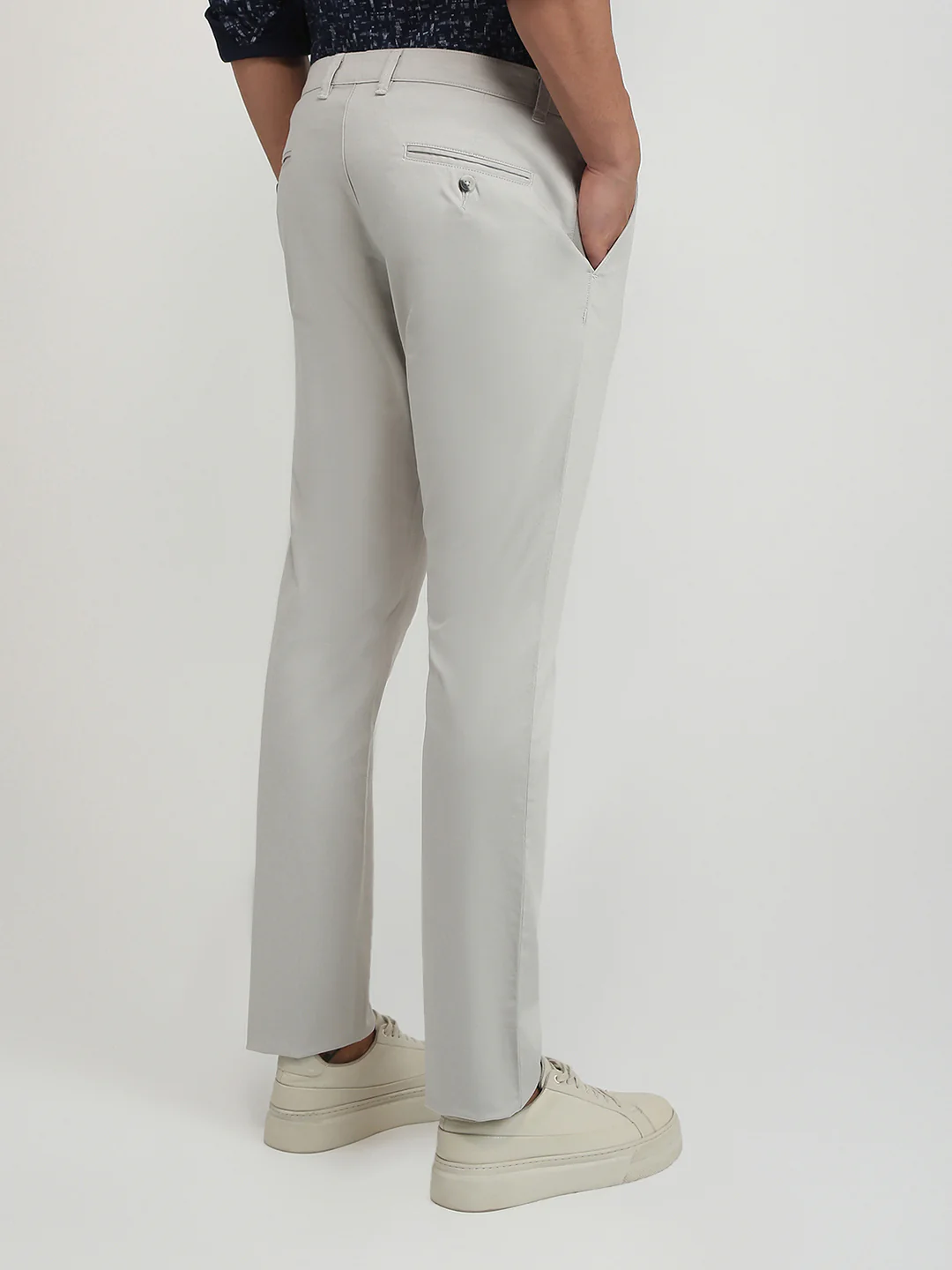 Parx Men Grey Solid-Dobby Low Rise Tapered Fit Cotton Blend Trouser - Image 4